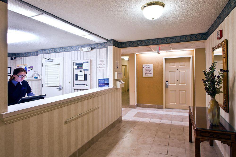 Sonesta Simply Suites Detroit Troy Beltér fotó